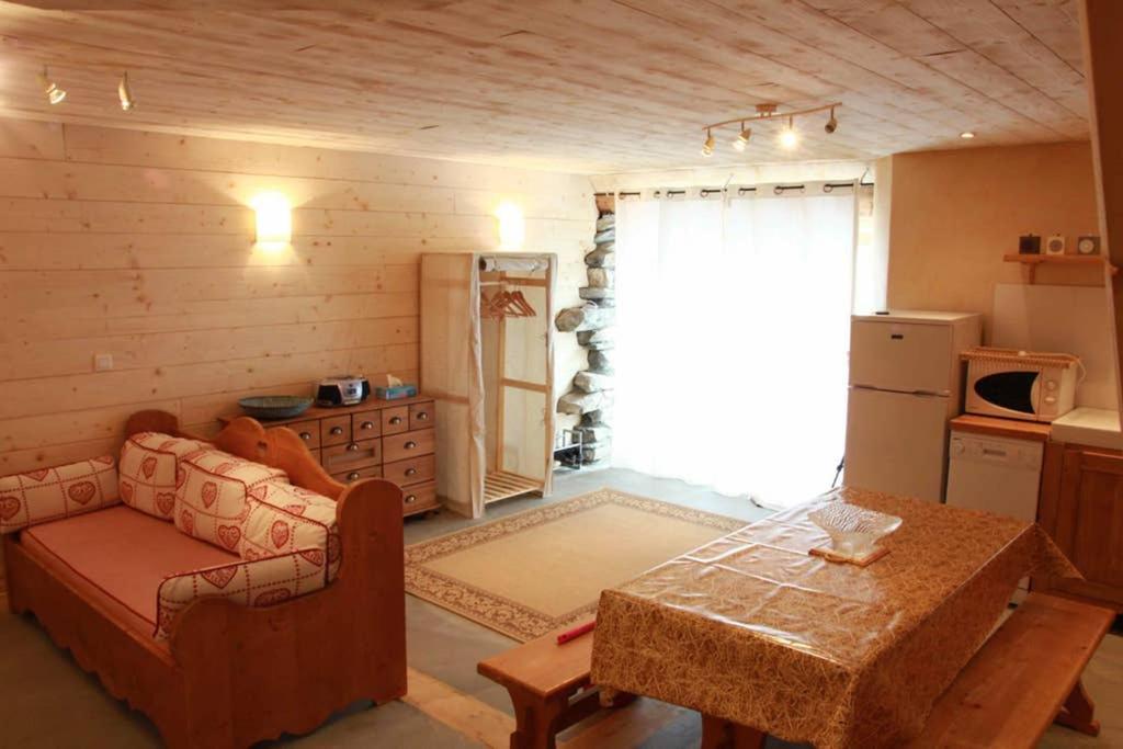 Chalet A La Montagne 10 Places 4 Chambres ボヌヴァル・シュル・アルク エクステリア 写真